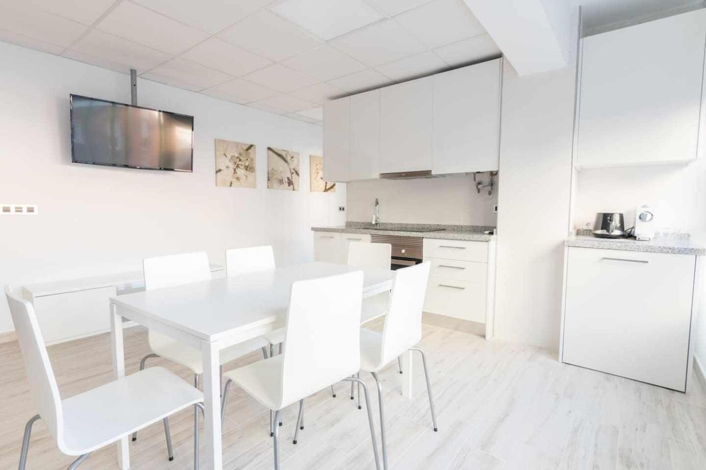 Apartamentos Arena y Cairo Murcia Ruang foto